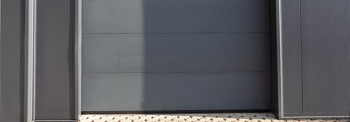 Cardale Up And Over Garage Door Repair in Kissimmee, Florida