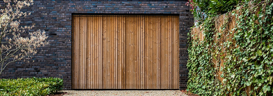 Amarr Traditional Garage Doors Tracks Repair in Kissimmee, Florida